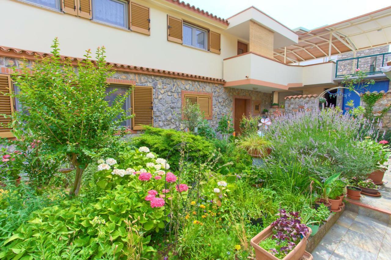 Apartments Rita Lovran Exterior photo